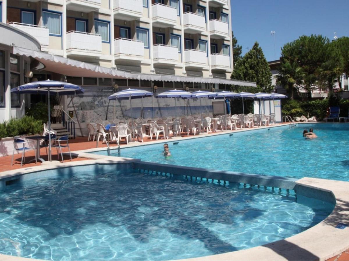 Hotel Medusa Splendid Lignano Sabbiadoro Dış mekan fotoğraf